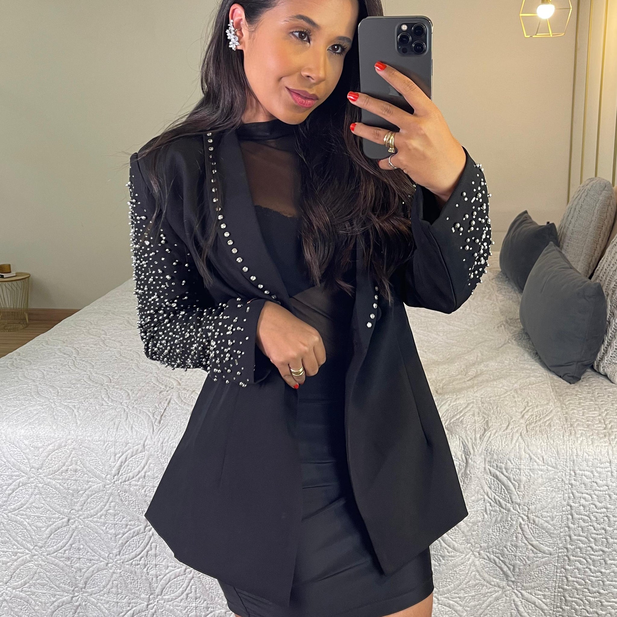 Blazer Luxo – Alfaiataria Premium e Manga Bordada